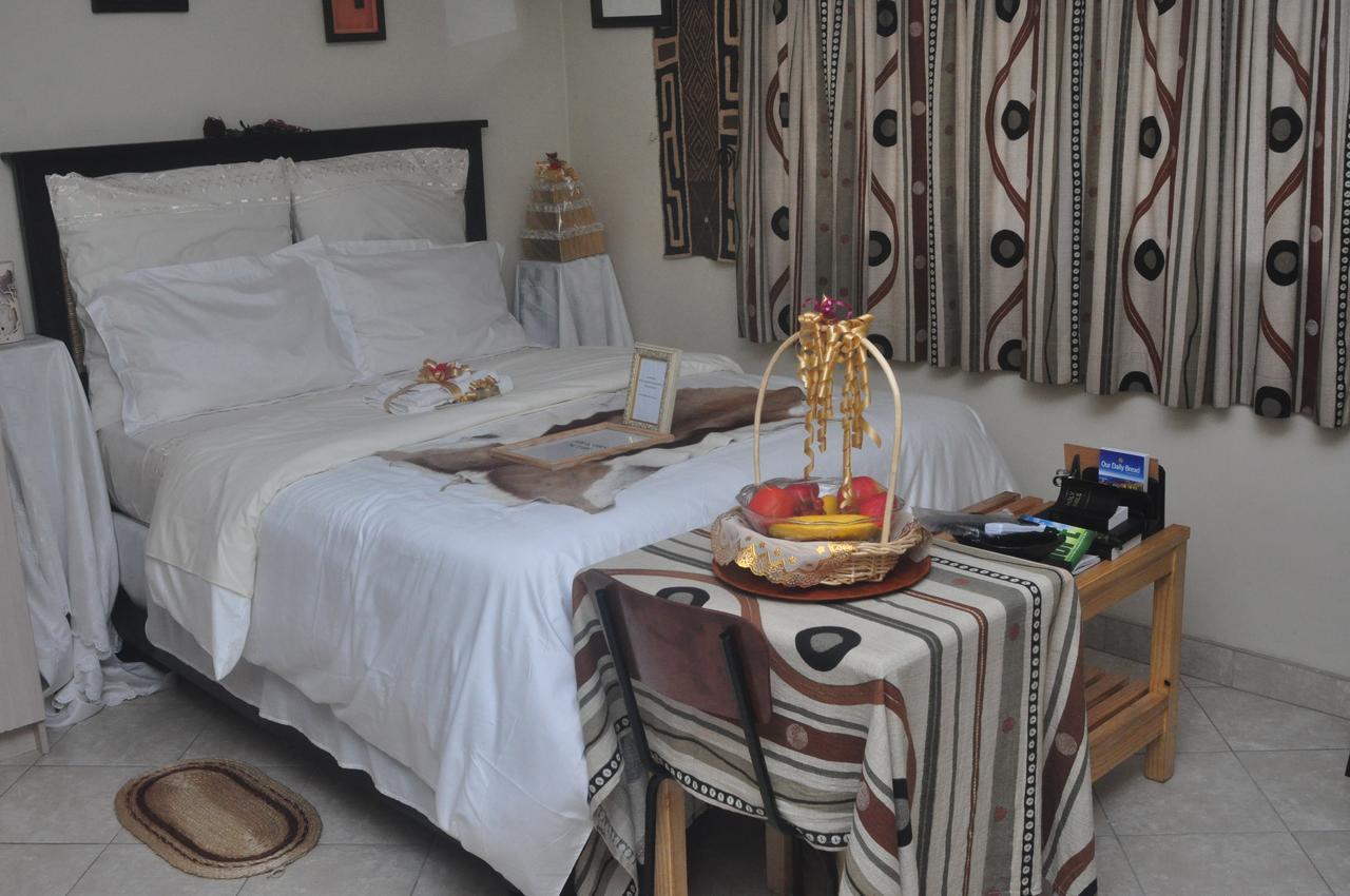 Kwampofu Guest House Harare Buitenkant foto